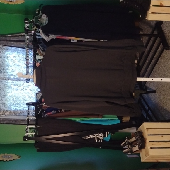 Black, patriotic zip, long sleeve shirt, size 2x. - Picture 4 of 4